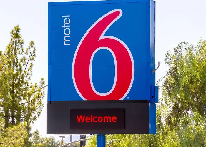 Hotel 6 North Mesa